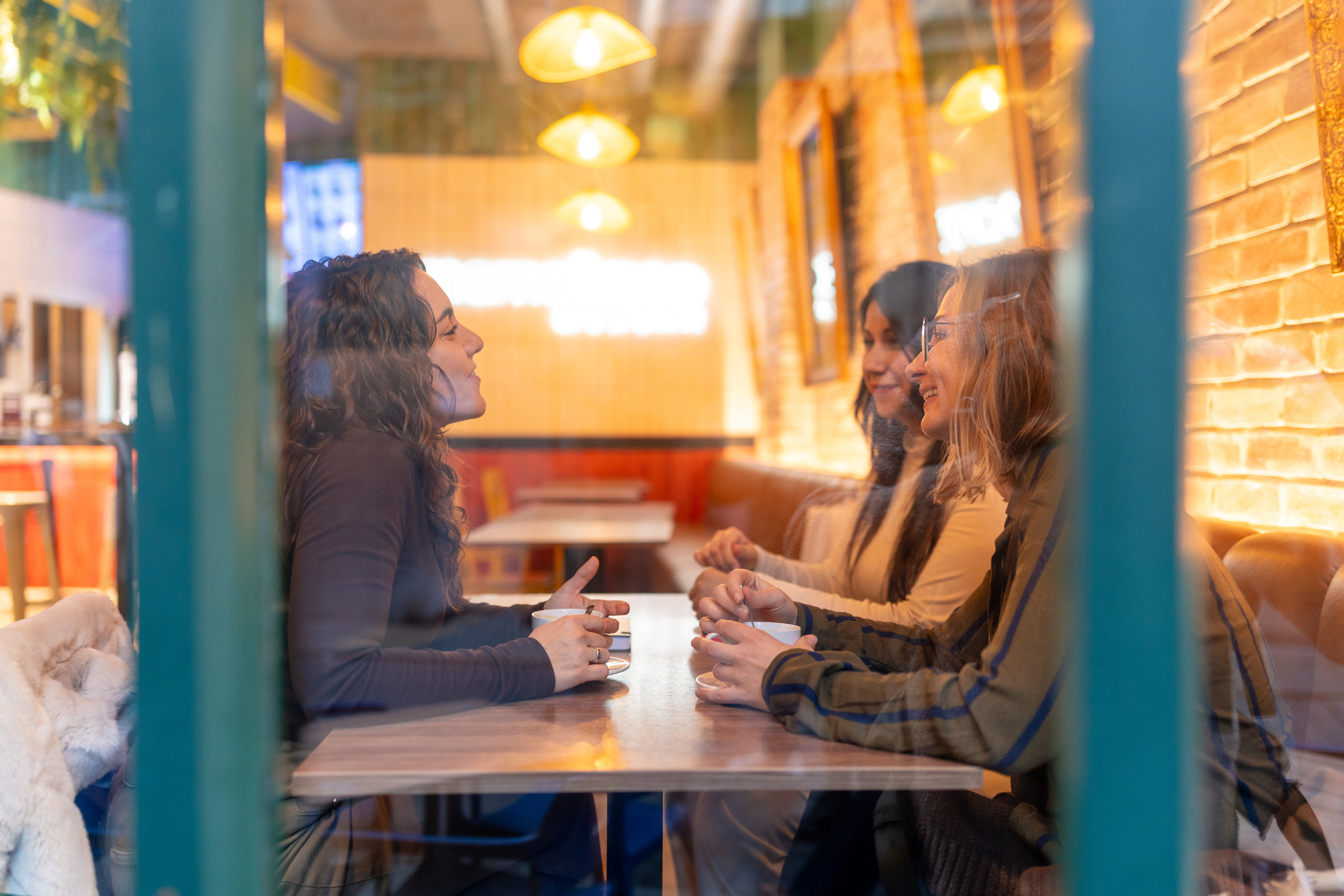 Founders in collaborative conversation